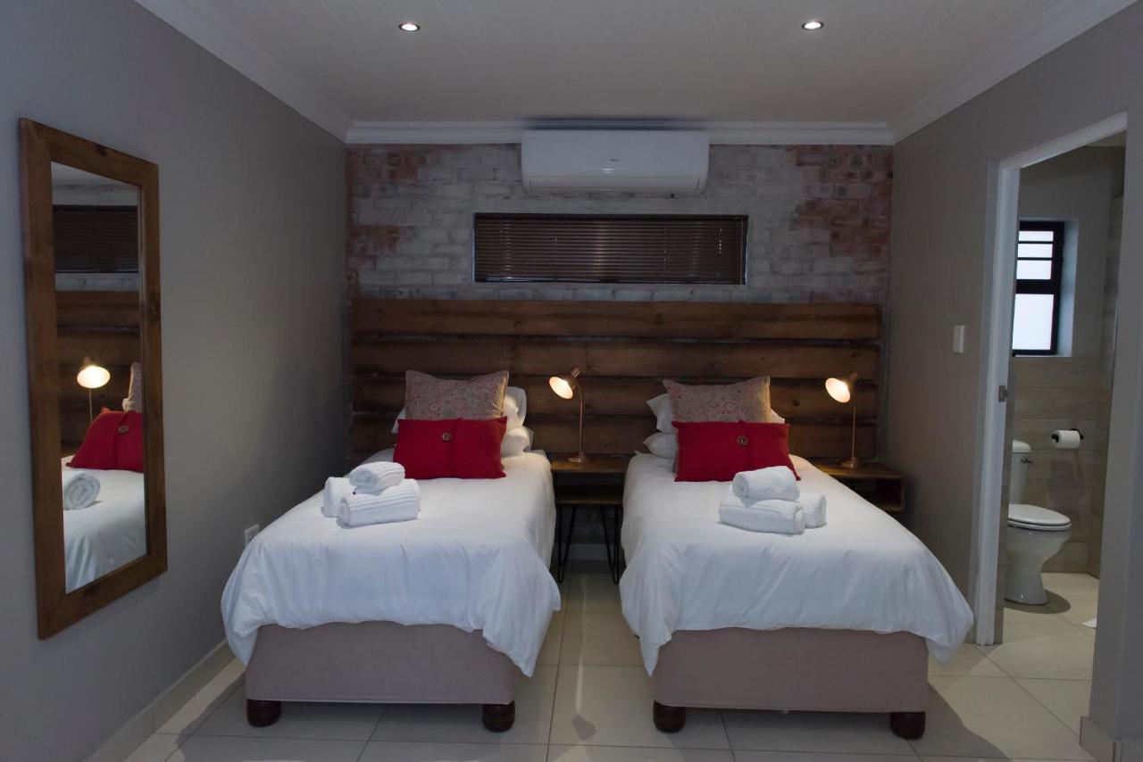 Touching Senses Garden Cottages บลูมฟอนเทน ภายนอก รูปภาพ